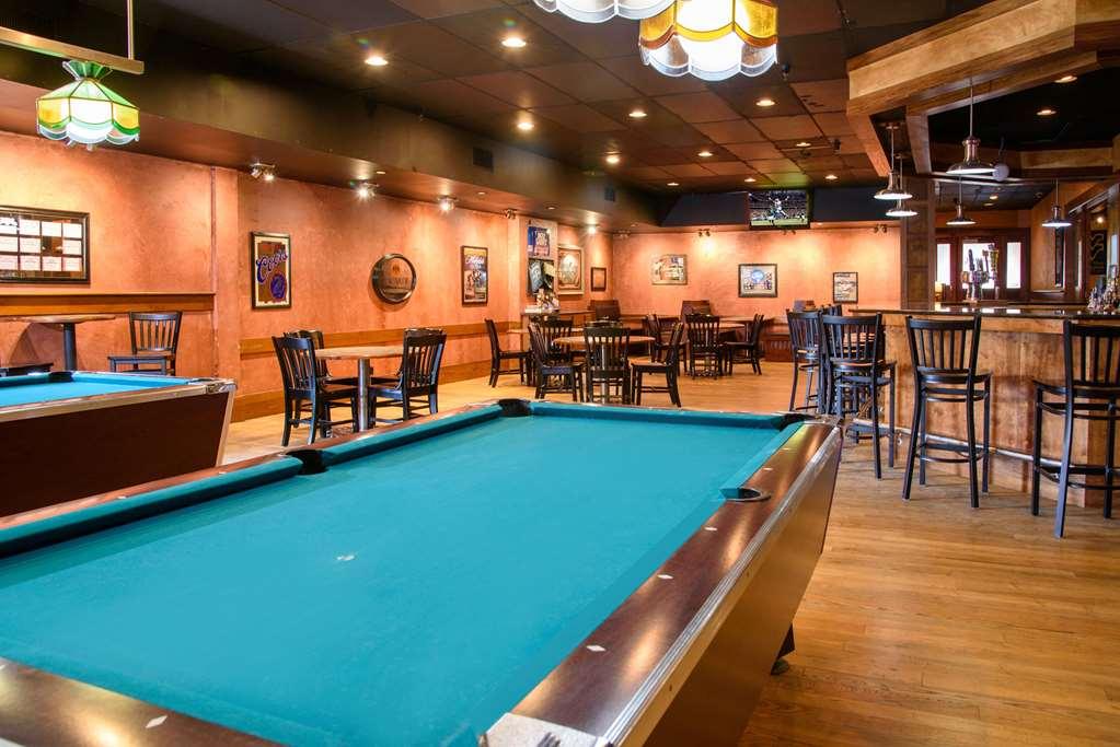 Quality Inn Lewisburg Restaurant photo