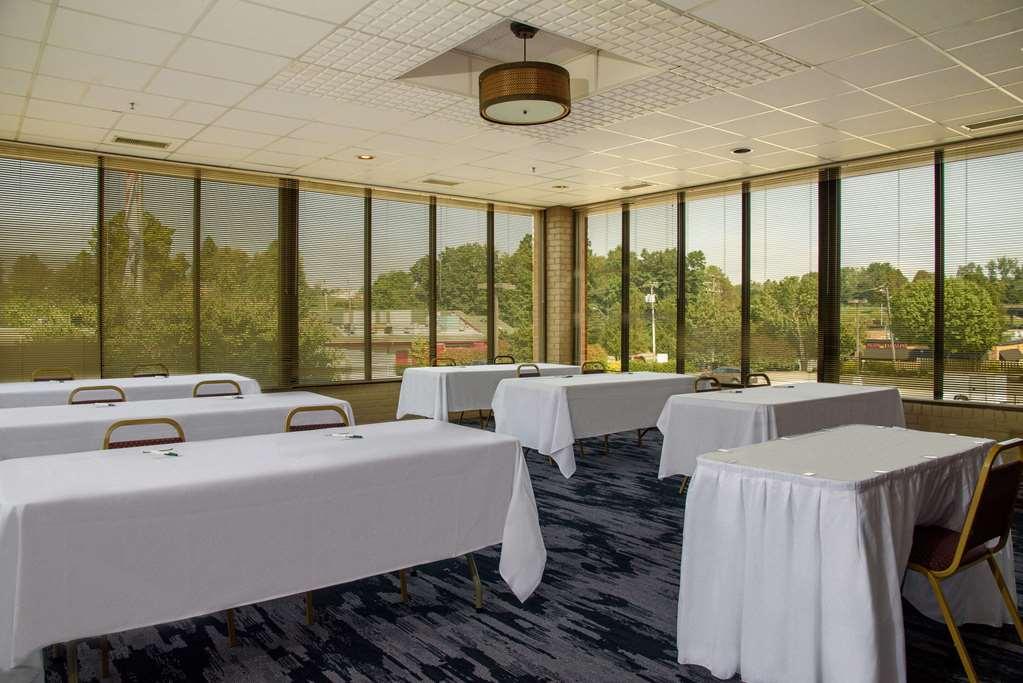 Quality Inn Lewisburg Facilities photo